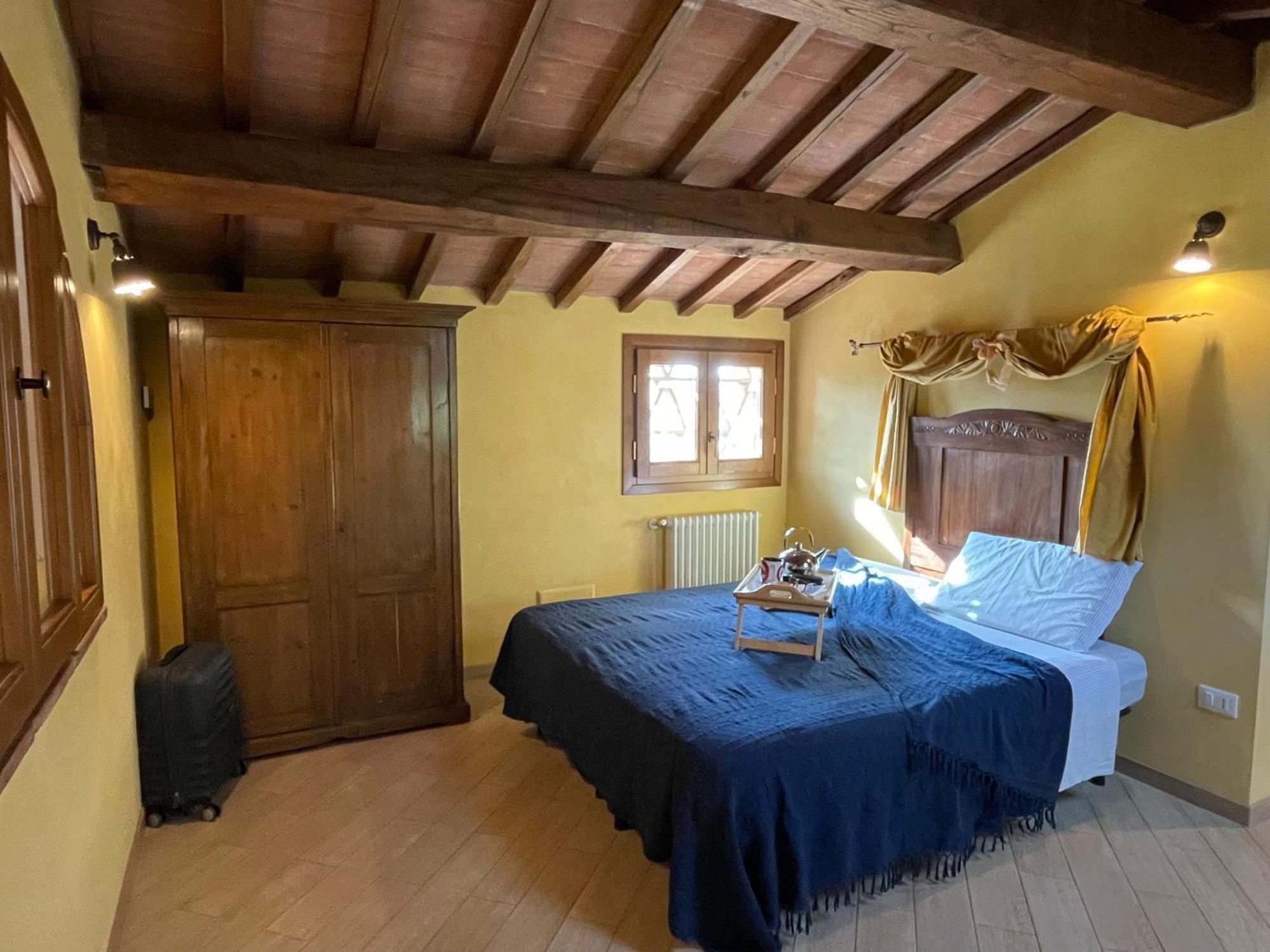 Agriturismo Podere Le Tombe Pension Palaia Buitenkant foto