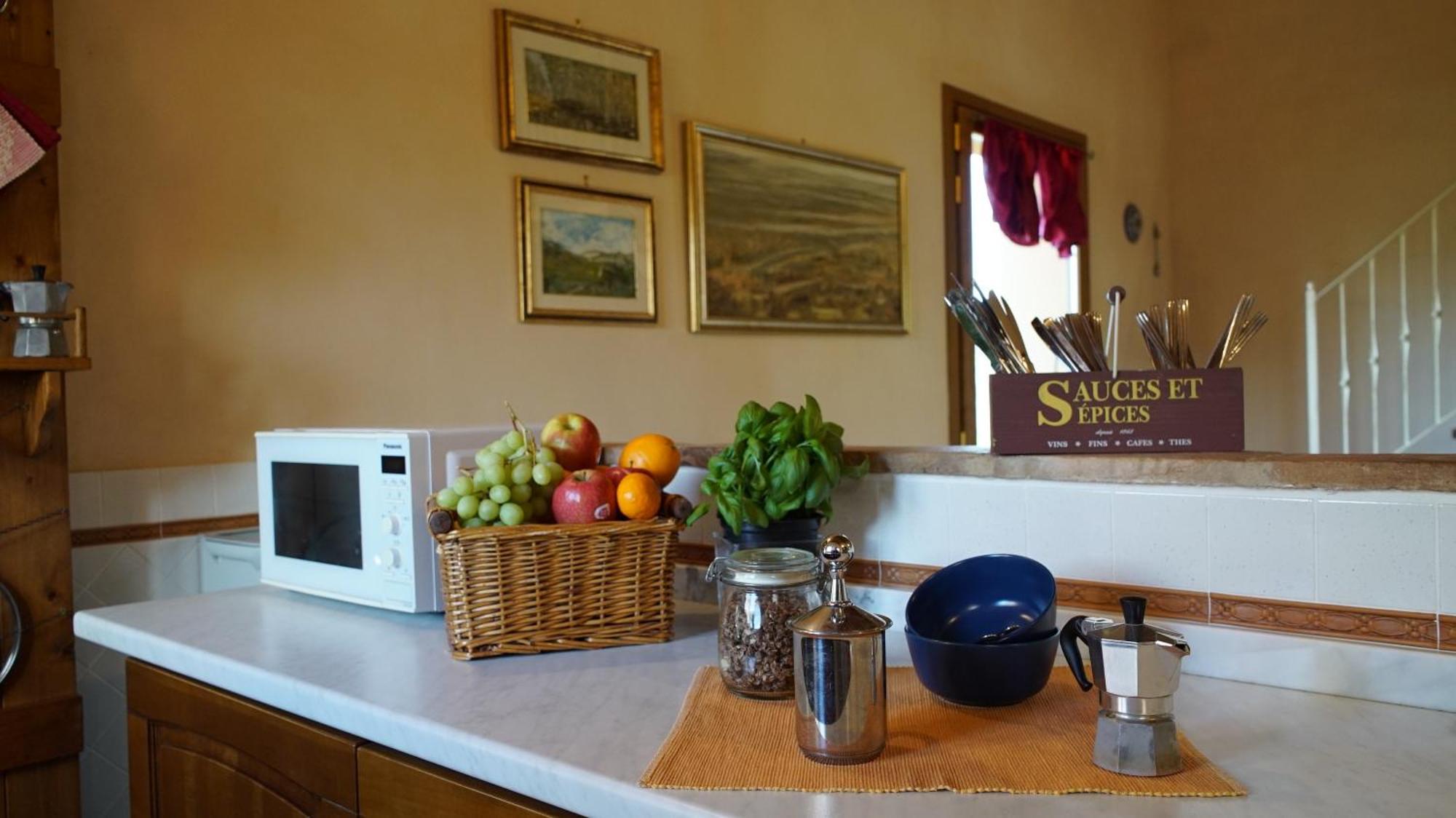 Agriturismo Podere Le Tombe Pension Palaia Buitenkant foto